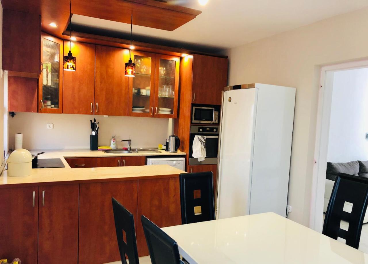דירות שיופוק Akacvirag Apartman מראה חיצוני תמונה